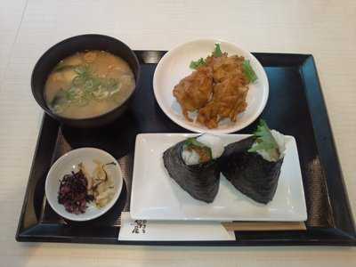 おにぎり仁多屋 紙屋町店