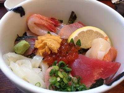 海鮮丼 日の出