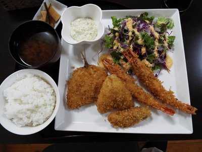 Y's Dining