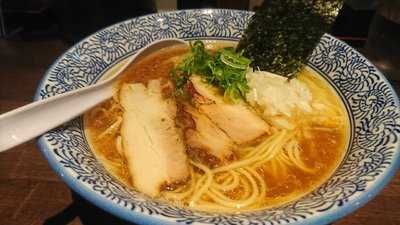 麺匠なべすけ　本店