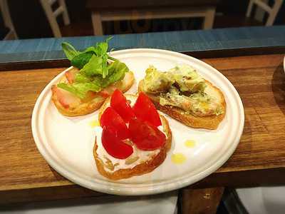 名もなき料理店