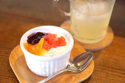 レストラン アタ