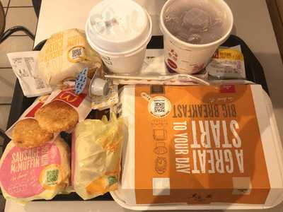 マクドナルド 瓢箪山駅前店, 東大阪市