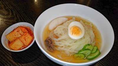 じゃじゃ麺・ランチ・炭火焼 もりおか