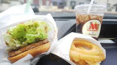 モスバーガー八戸石堂店