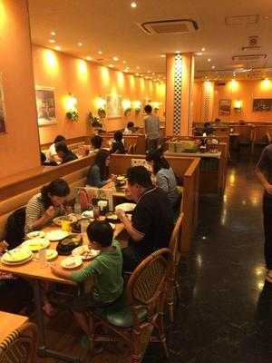 サイゼリヤ サミット横浜岡野店