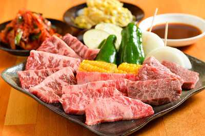 炭火焼肉とみや 登美ヶ丘店