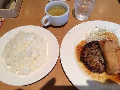 ガスト 新居浜店