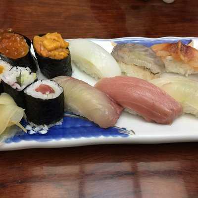 すし屋のやま八