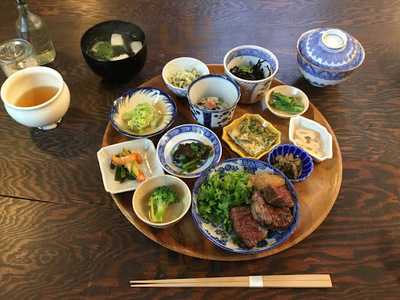 食堂カフェ バイオリン