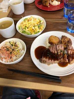 宝塚市役所 食堂