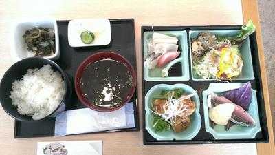 創作島料理 とうぐら