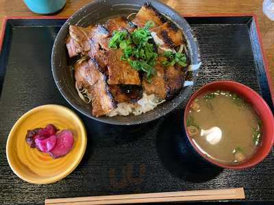 焼鳥居酒屋 開花屋 パルティフジ坂店