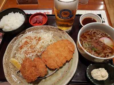 とんかつ 花むら 川西店