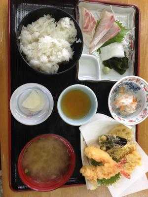 お食事処 ぴんぴんや ゆたか丸