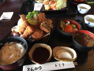とんかつトミタ