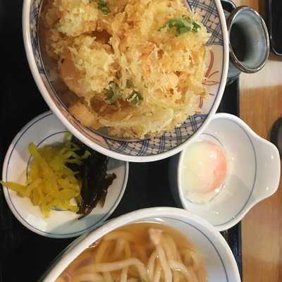 ウエスト うどん屋宗像店