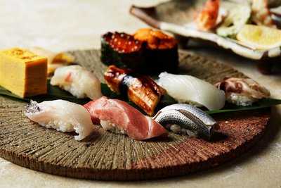 寿司カウンター 雲海