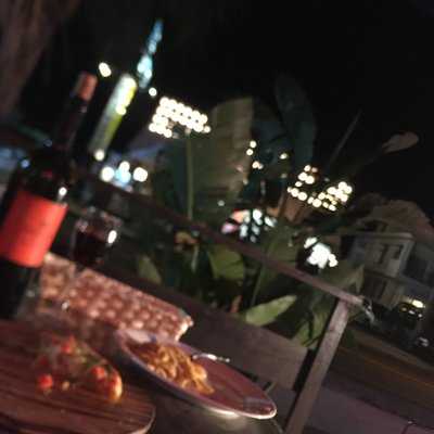 カフェ&バー ピンクマーリン