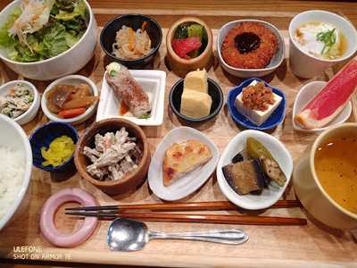 おひるごはん&おさけごはん Mog食堂