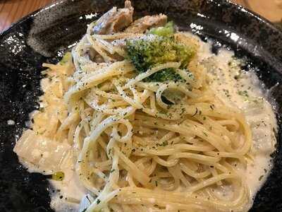 多国籍バール Hal Bal 二宮駅前店