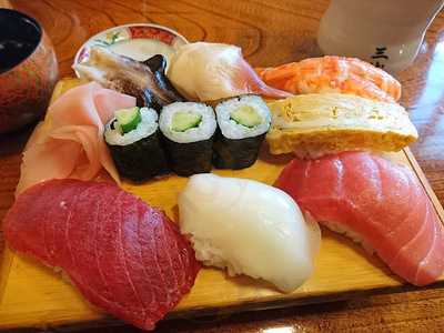 ちよだ鮨西友二宮店