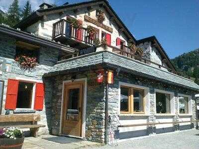 Rifugio Alpe Palu - Da Beppe, Chiesa In Valmalenco