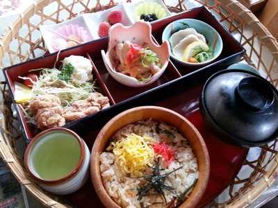 西の屋美作店