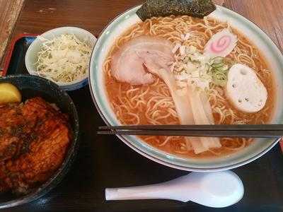 自然派ラーメンめん吉 木野店