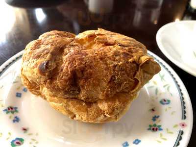 八番館
