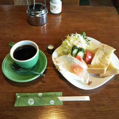 グリーン