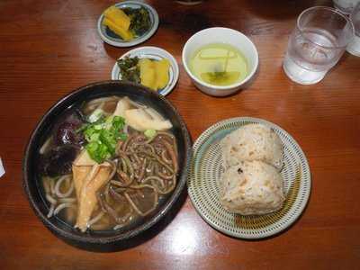 山の茶屋