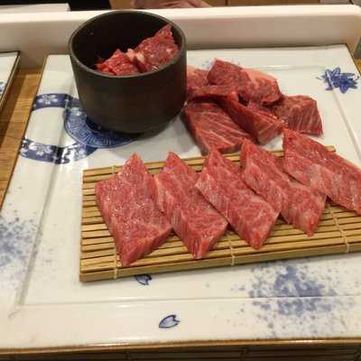 炭火焼肉ジパング