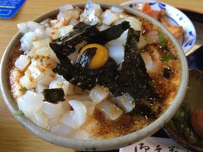 ドライブイン よしだ