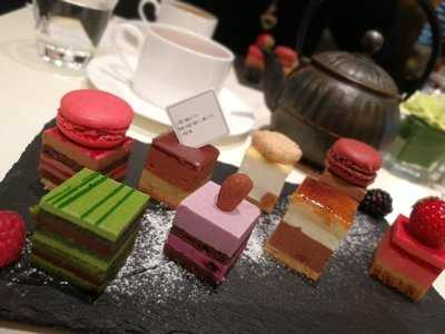 パティスリー サダハル アオキ パリ 丸の内店