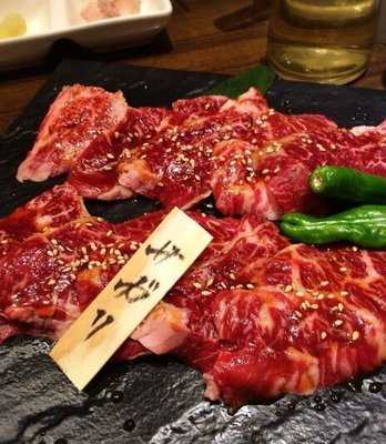 和牛塩焼肉ブラックホール 新宿三丁目店