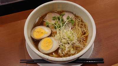 照麺