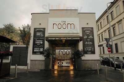 The Room, Milano