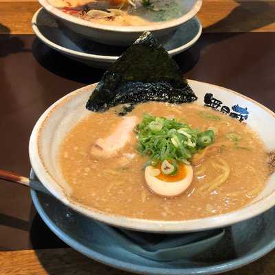 越後秘蔵麺 無尽蔵 城内家