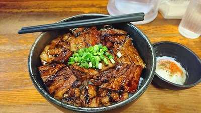 炭焼豚丼 豚野郎
