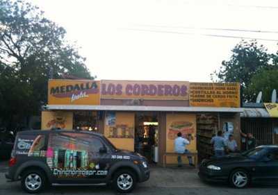 Los Corderos