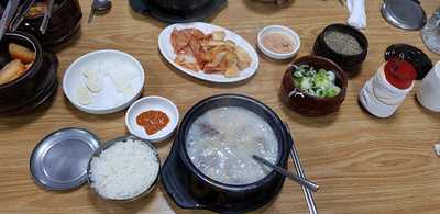 무봉리토종순대국