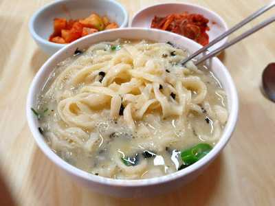 대왕칼국수 menu