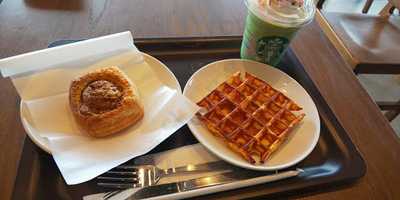 スターバックスコーヒー三条東新保店