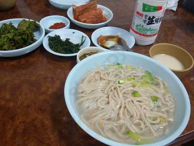 우리밀손칼국수