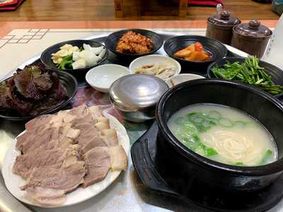 밀양계성국밥 menu