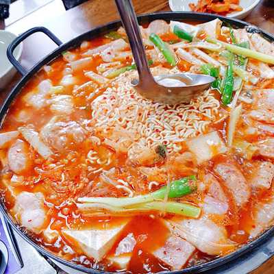 온골부대찌개