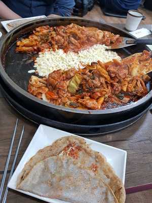 맛찬춘천닭갈비