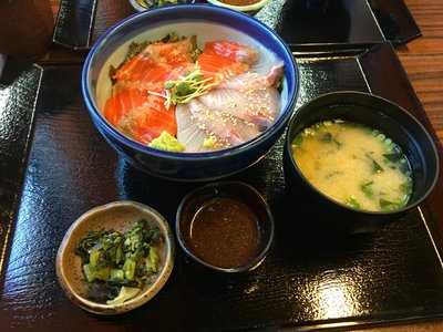 海鮮食堂 玄海源蔵