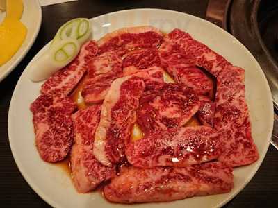 焼肉 ホルモン わらく亭